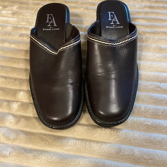 Vintage Elegant Brown Slip-On Shoes by Etienne Aigner - Picture 1 of 4